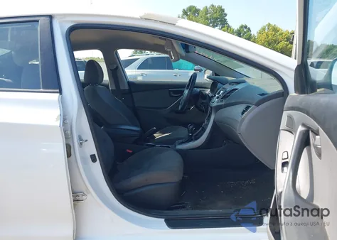 2016 Hyundai Elantra Se z USA, uszkodzony, nr VIN 5NPDH4AE2GH721252